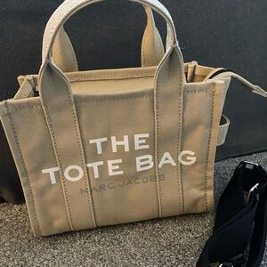 Marc Jacobs The Tote Bag